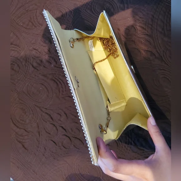 Elegant Rhinestone Clutch - Picture 5 of 7